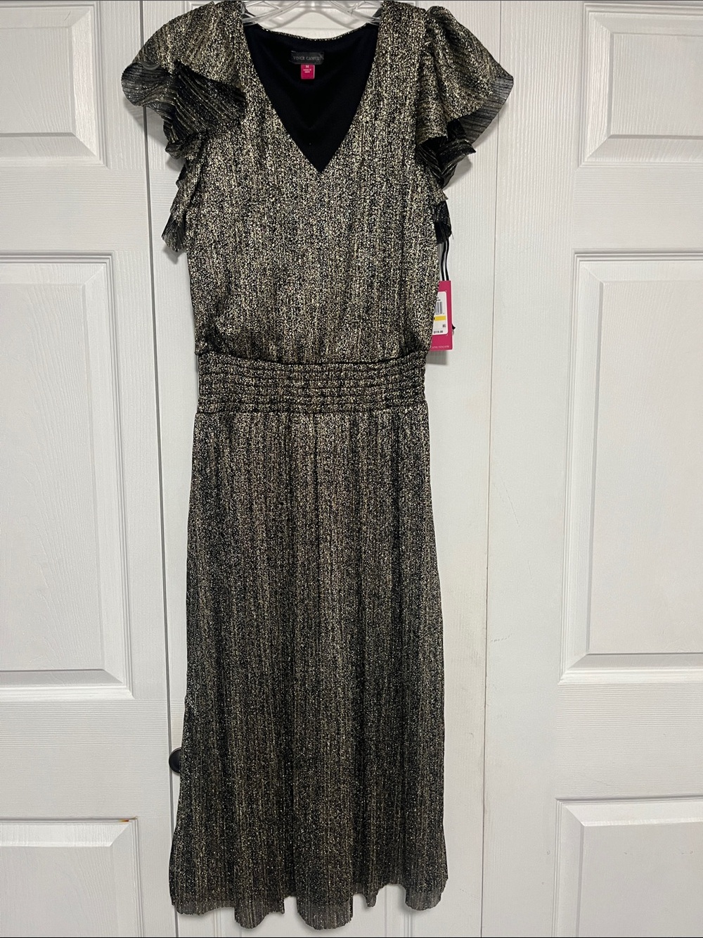 Vince Camuto Black and Gold Metallic V‑Neck Maxi Dress